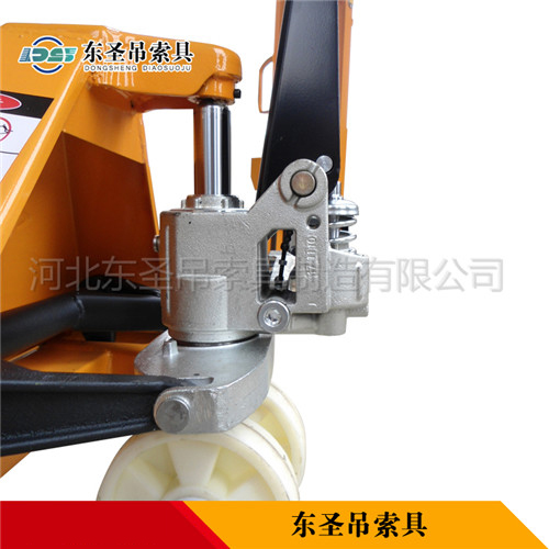 微型手動叉車產品液壓缸部分展示--河北東圣吊索具制造有限公司--手動叉車|液壓堆高車|小型攪拌機|石材夾具 微型手動叉車產品液壓缸部分展示--河北東圣吊索具制造有限公司--手動叉車|液壓堆高車|小型攪拌機|石材夾具