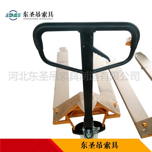 加長手動叉車--河北東圣吊索具制造有限公司--手動叉車|液壓堆高車|小型攪拌機(jī)|石材夾具 加長手動叉車--河北東圣吊索具制造有限公司--手動叉車|液壓堆高車|小型攪拌機(jī)|石材夾具