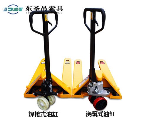 手推式叉車行走對比--河北東圣吊索具制造有限公司--手動叉車|液壓堆高車|石材夾具|小型攪拌機 手推式叉車行走對比--河北東圣吊索具制造有限公司--手動叉車|液壓堆高車|石材夾具|小型攪拌機