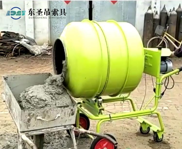 小型倉(cāng)庫(kù)的建造可以使用小型混凝土攪拌機(jī)來完成